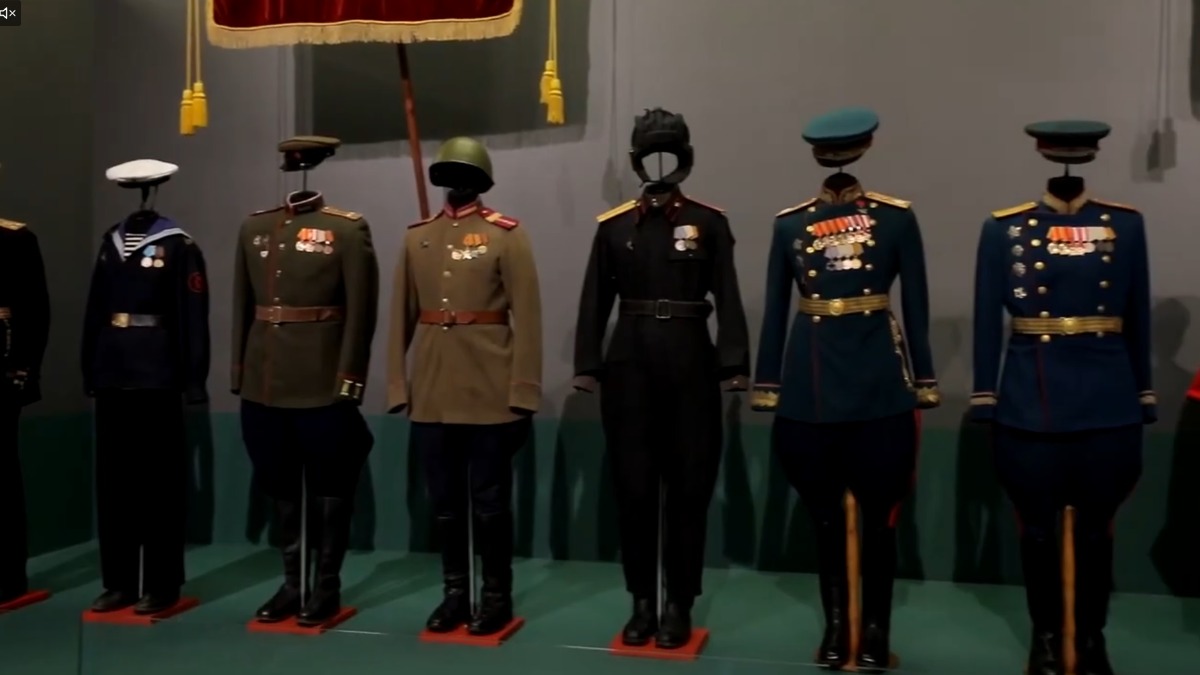 Музей Победы подготовил онлайн-программу к 80-летию Парада Победы