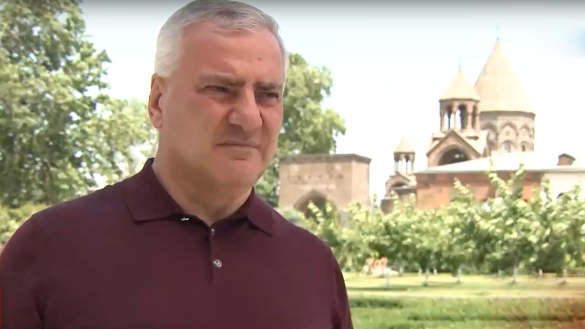 Предпринимателя Самвела Карапетяна вернут под домашний арест