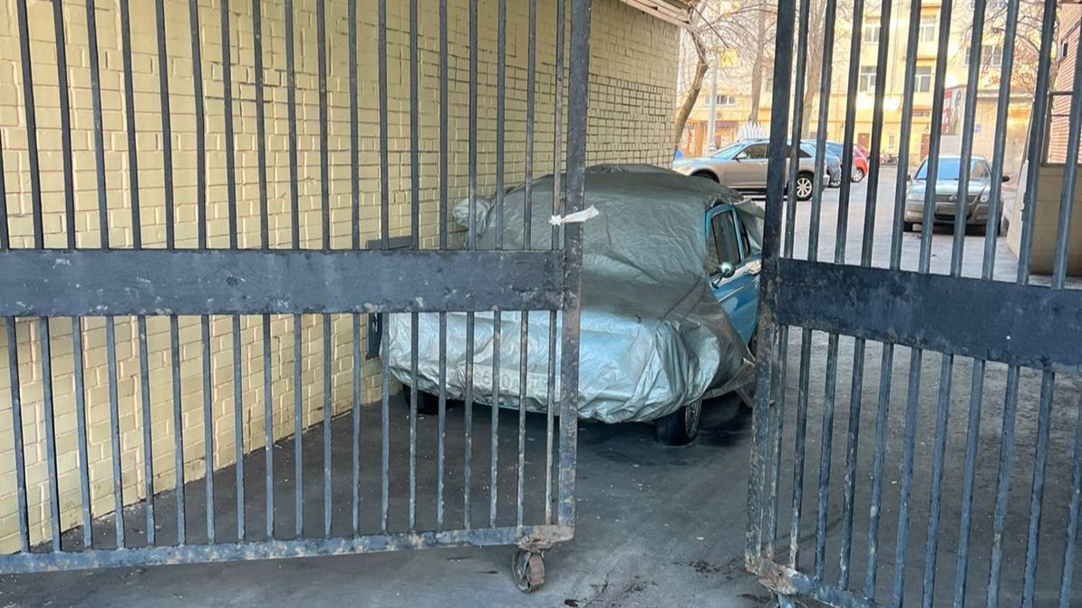 Суд приговорил к 13 годам мужчину, спрятавшего труп в «Запорожец» Гоши Куценко