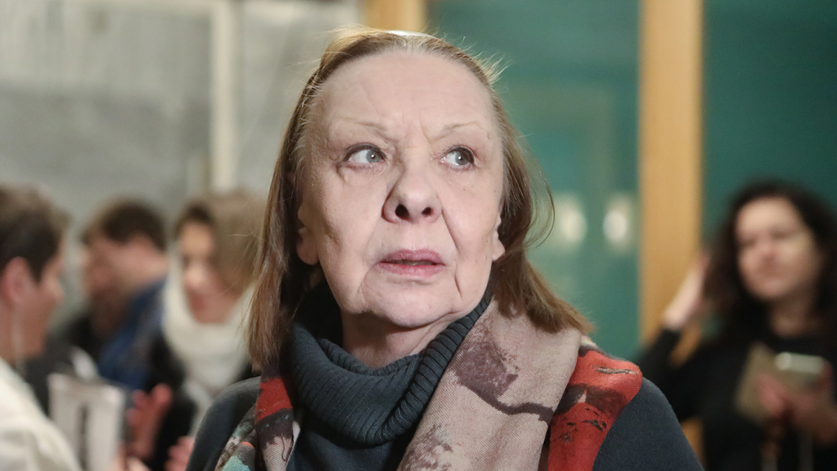 Прах артистки Теняковой захоронили в могиле ее мужа Сергея Юрского