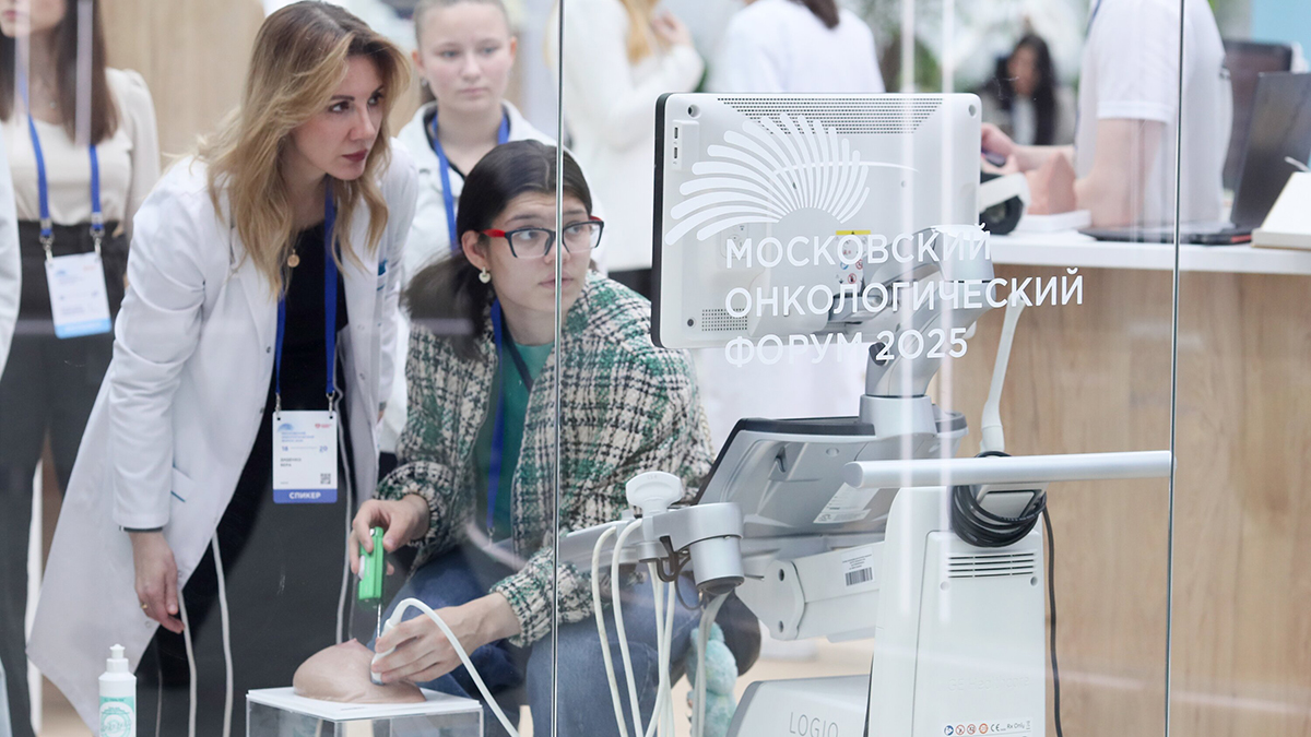 Инновационные технологии и передовые достижения: итоги первых двух дней Московского онкофорума — 2025
