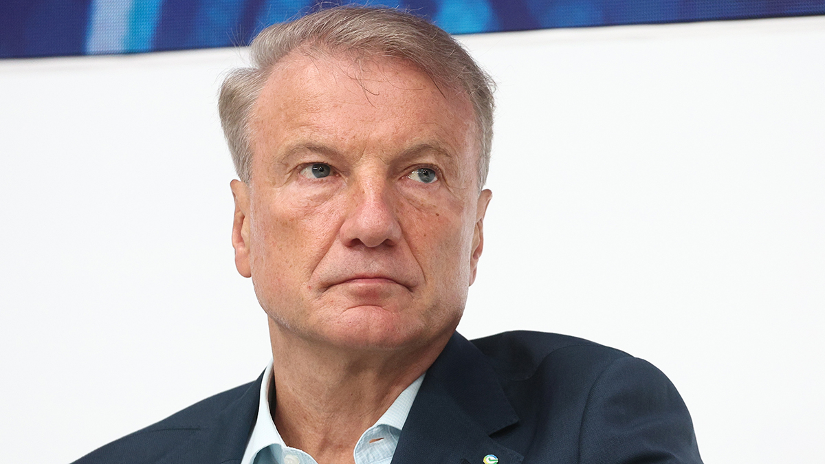 Греф заявил, что «Сбер» намерен сократить 20 процентов неэффективных сотрудников