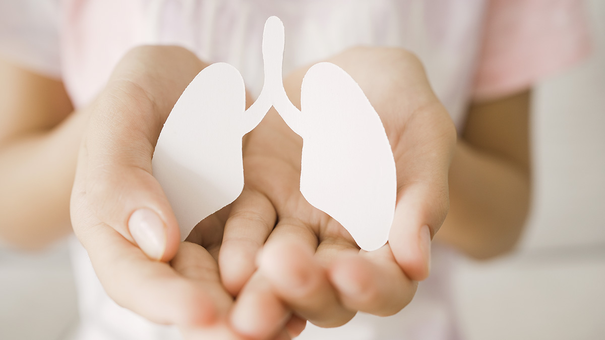 Мужчина смог прожить 40 лет с терминальной стадией рака легких