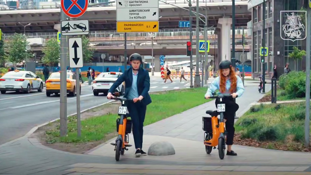 Электроскутеры появились в городском прокате Москвы