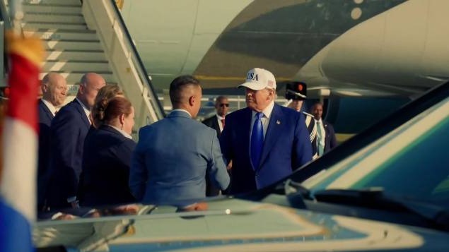 Белый дом выложил итоги поездки Трампа на саммит НАТО под песню «Папочка дома!»