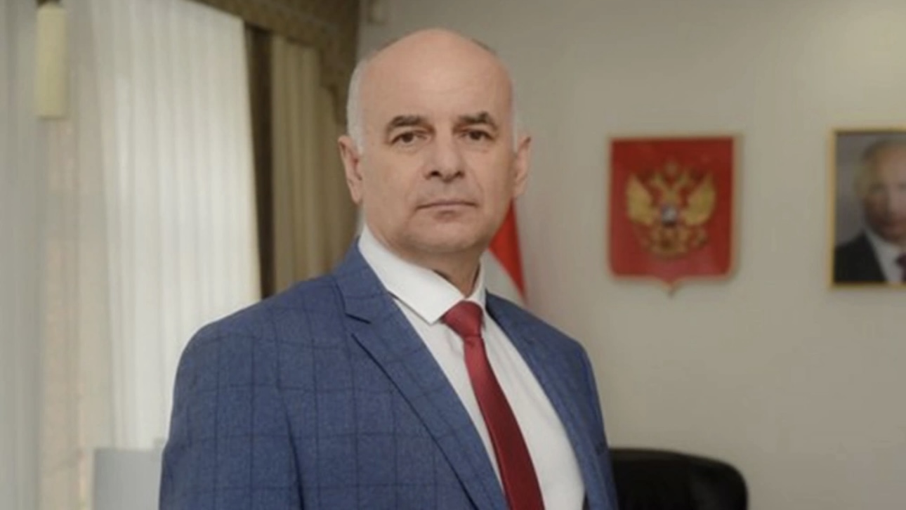 Председатель Курской областной думы Амерев досрочно сложил полномочия