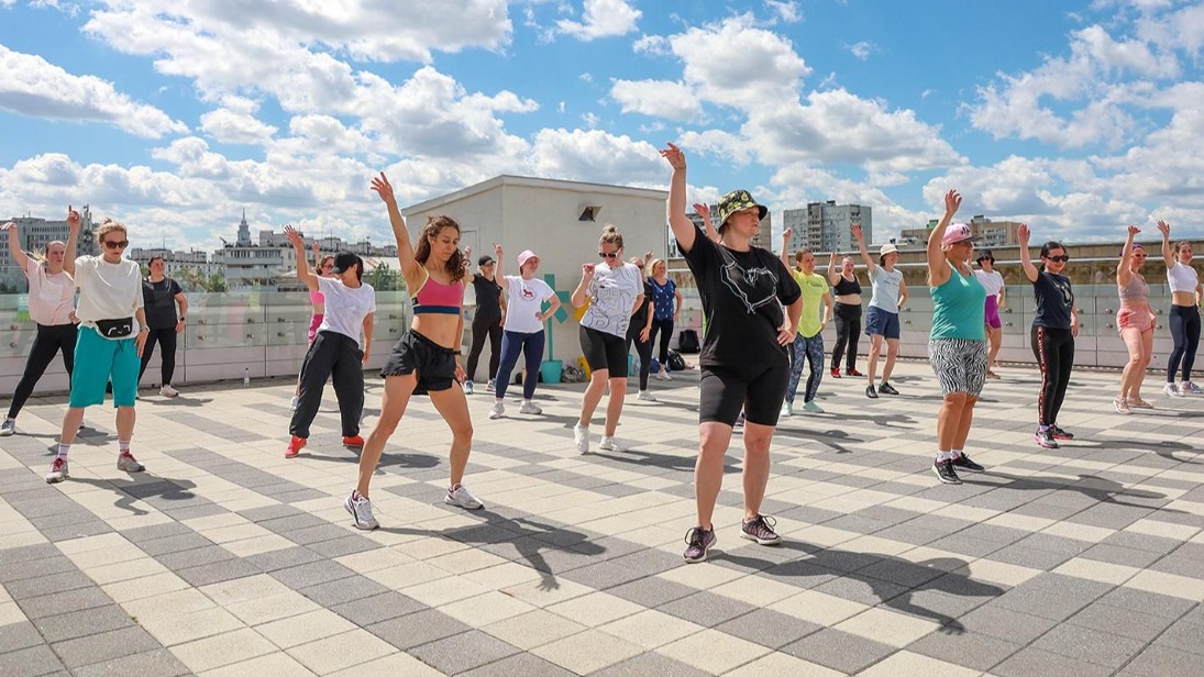 Москвичей приглашают на танцевальные тренировки в рамках «Спортивных выходных»