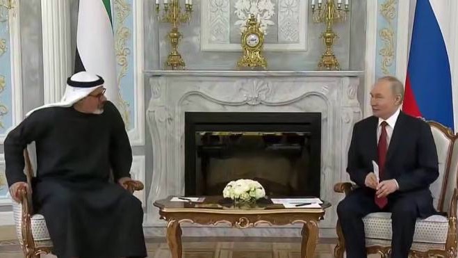 Путин встретился с наследным принцем Абу-Даби на саммите ЕАЭС