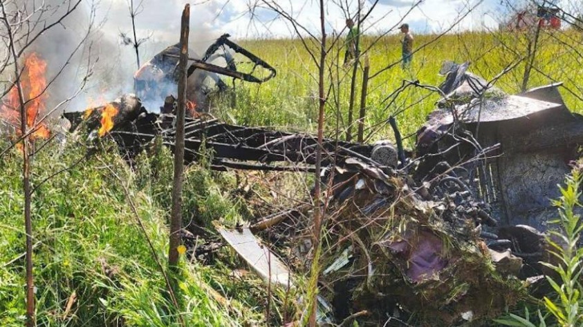 Разбившийся в Подмосковье самолет пытался сделать «бочку» в воздухе