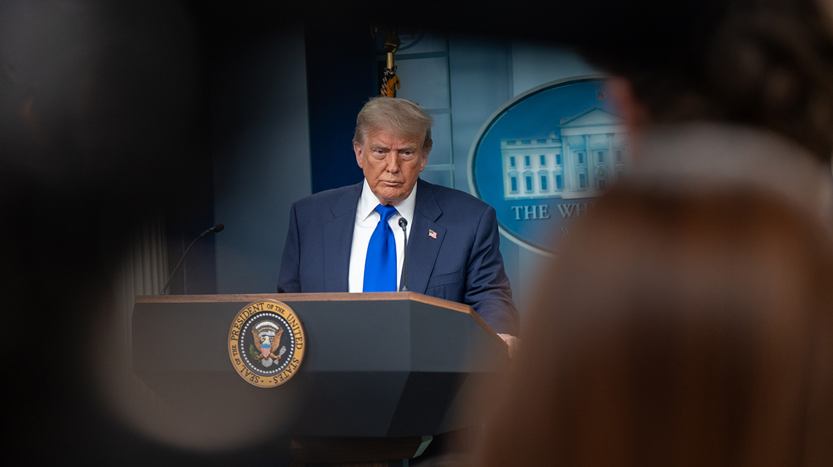 «Слишком мило»: Трамп пообещал не претендовать на пост вице-президента США