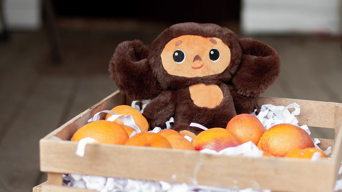 «Фекальный вандал» в шестой раз осквернил памятник Чебурашке в Волжском