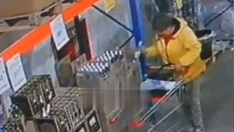 Банда пенсионерок обнесла магазин в Кирове ради водки и закуски к ней