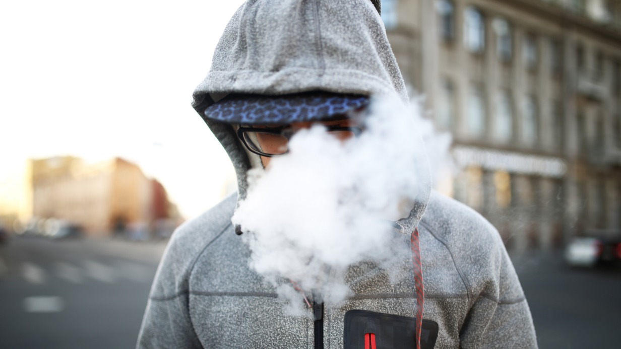 Чем опасны вейпы