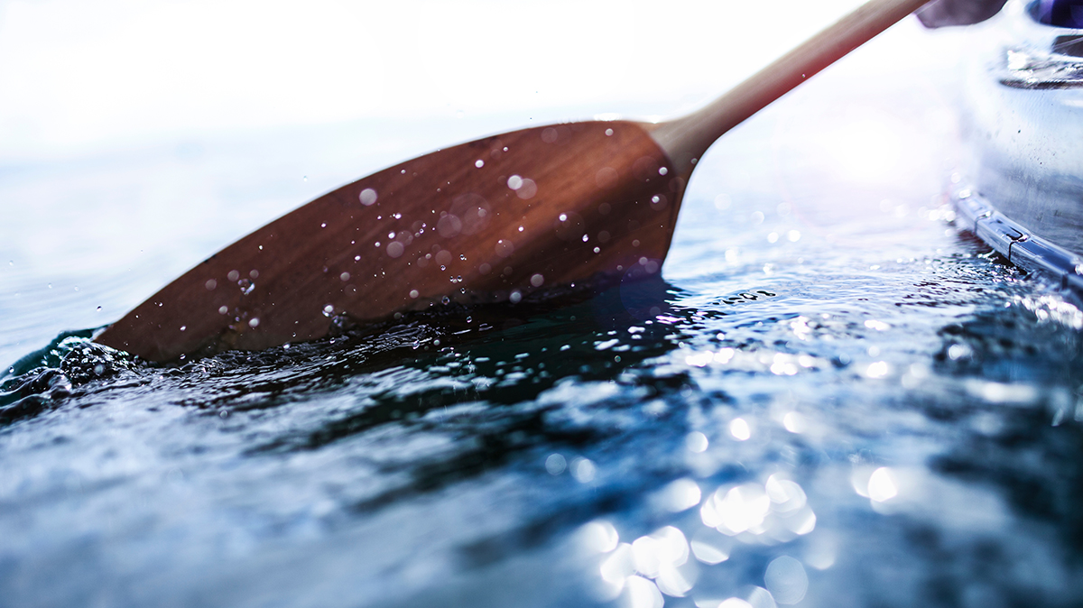 Моторная лодка затонула на реке Каме в Татарстане