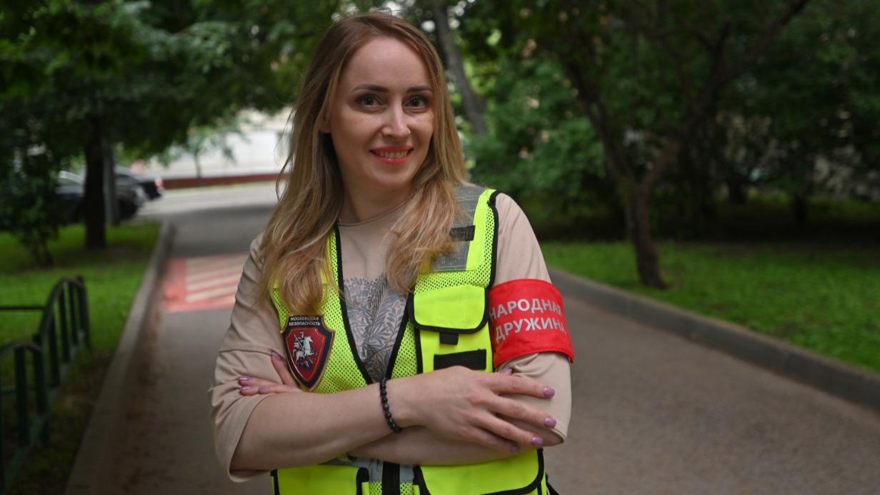 Участница рейда дружинников Юлия Маликова