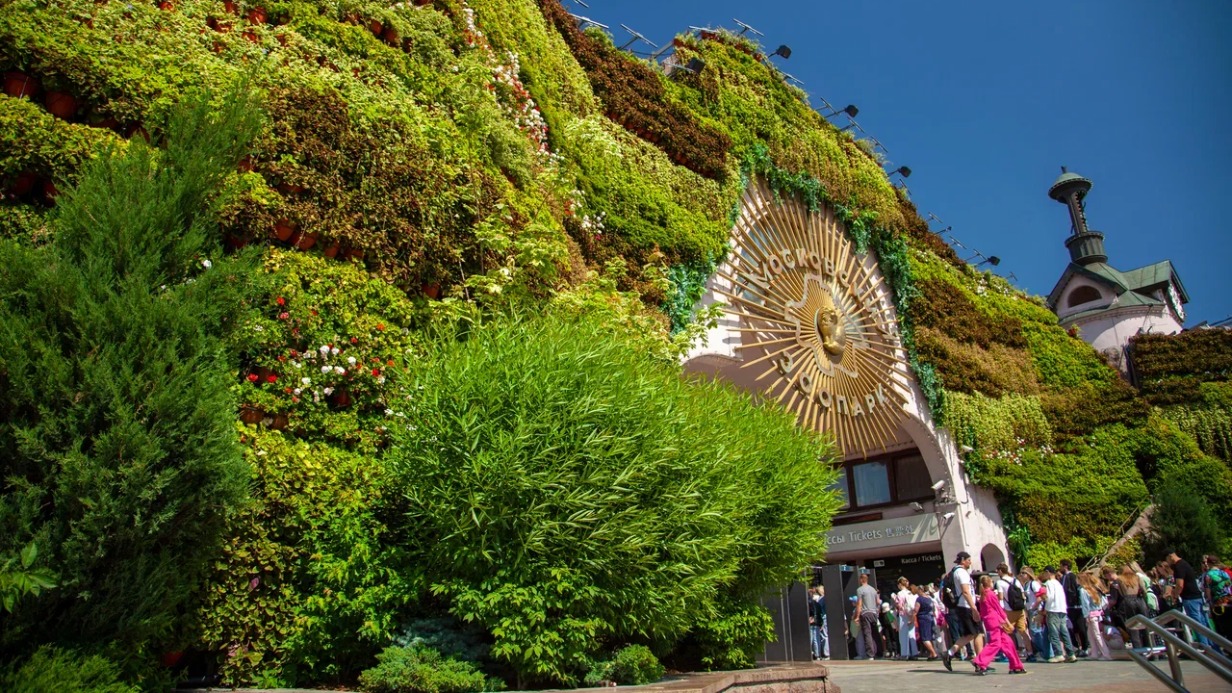 Москва стала цветущим садом усилиями властей и столичных предпринимателей