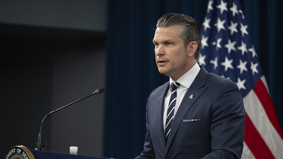 Хегсет: Вашингтон планирует добиться движения своего флота по всему миру