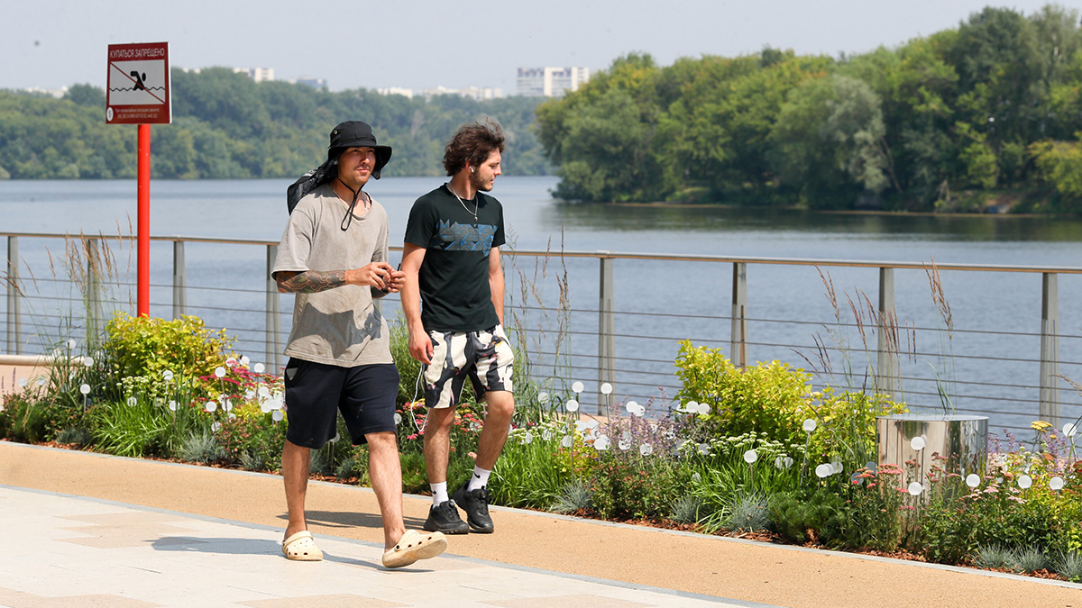 МЧС предупредило москвичей о сильной жаре в столице 31 июля и 1 августа