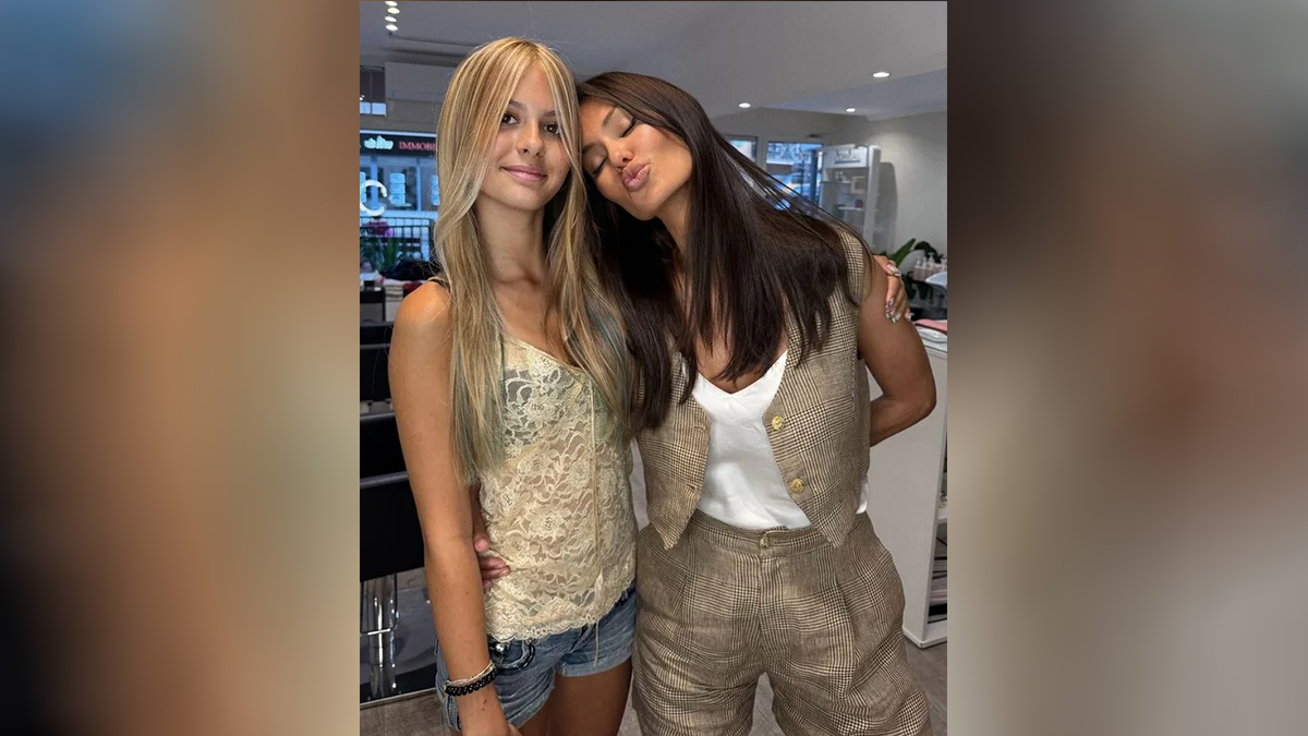 В Госдуме осудили участие дочери-подростка Бони в рекламном ролике