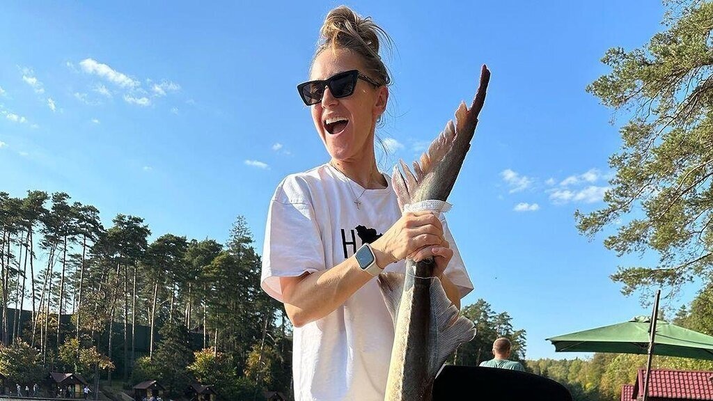 Российская певица и телеведущая Юлия Ковальчук хвастается шикарным уловом