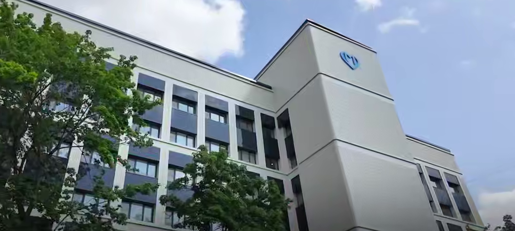 Собянин объявил об открытии обновленной поликлиники в районе Зябликово