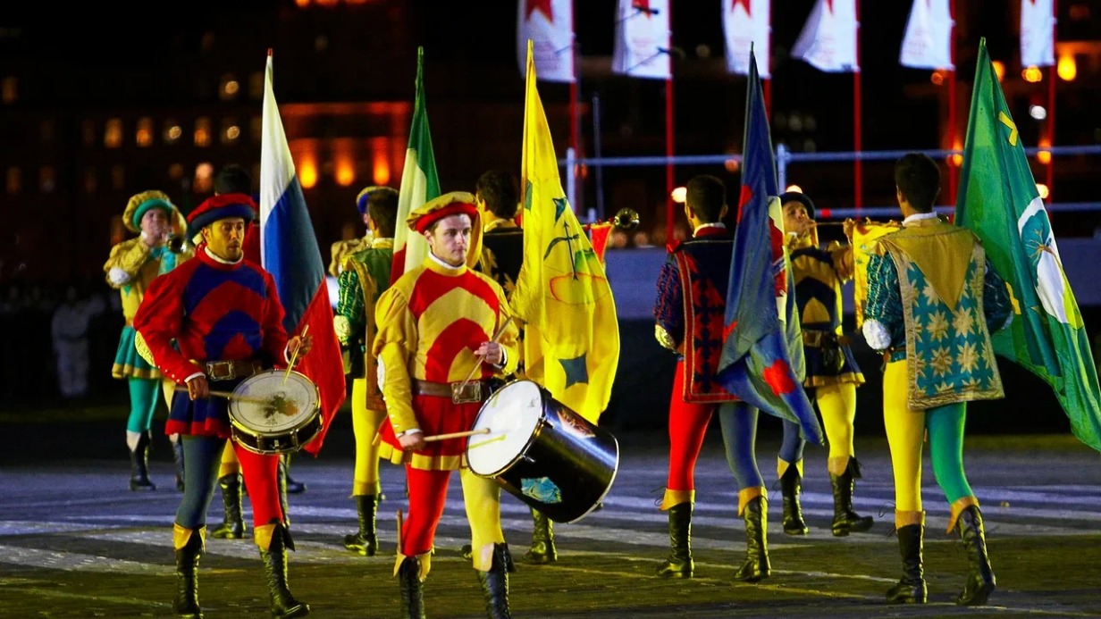 Итальянские флагоносцы города Кори выступят на Фестивале «Спасская башня»