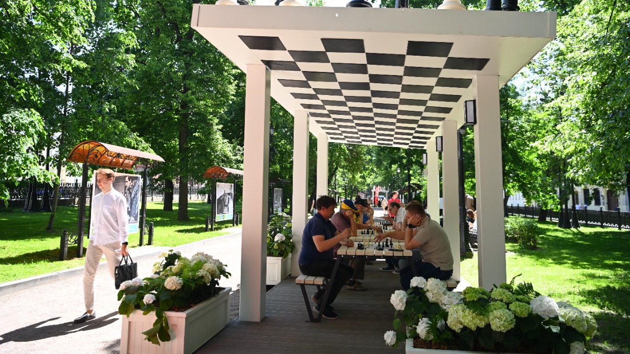 На площадках «Московских сезонов» и других локациях города объединяются поколения шахматистов