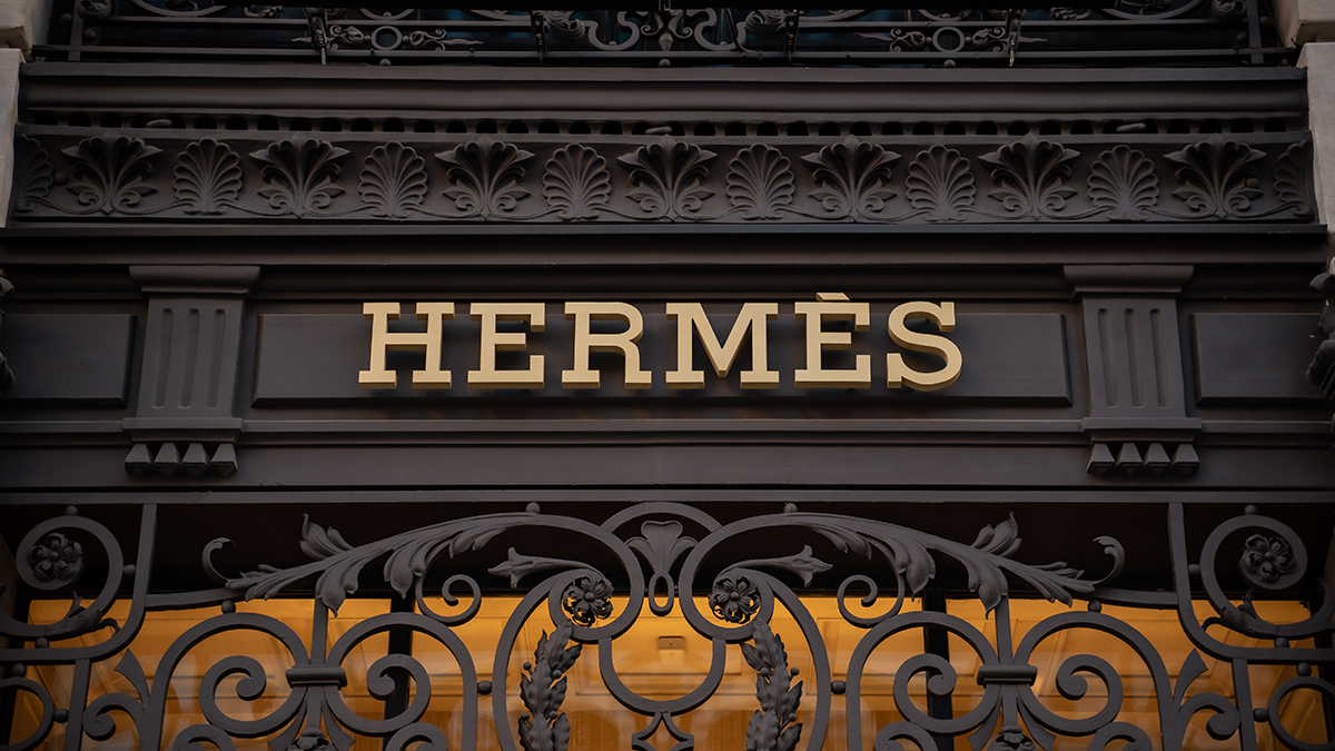 Почему оранжевый стал цветом бренда Hermès