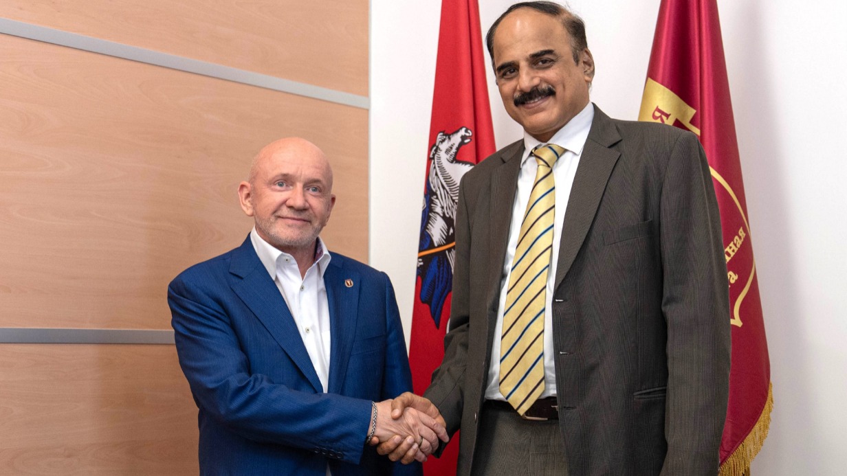 Президент Московской торгово-промышленной палаты Владимир Платонов и руководитель ассоциации ChemTECH Судханшу Нагар