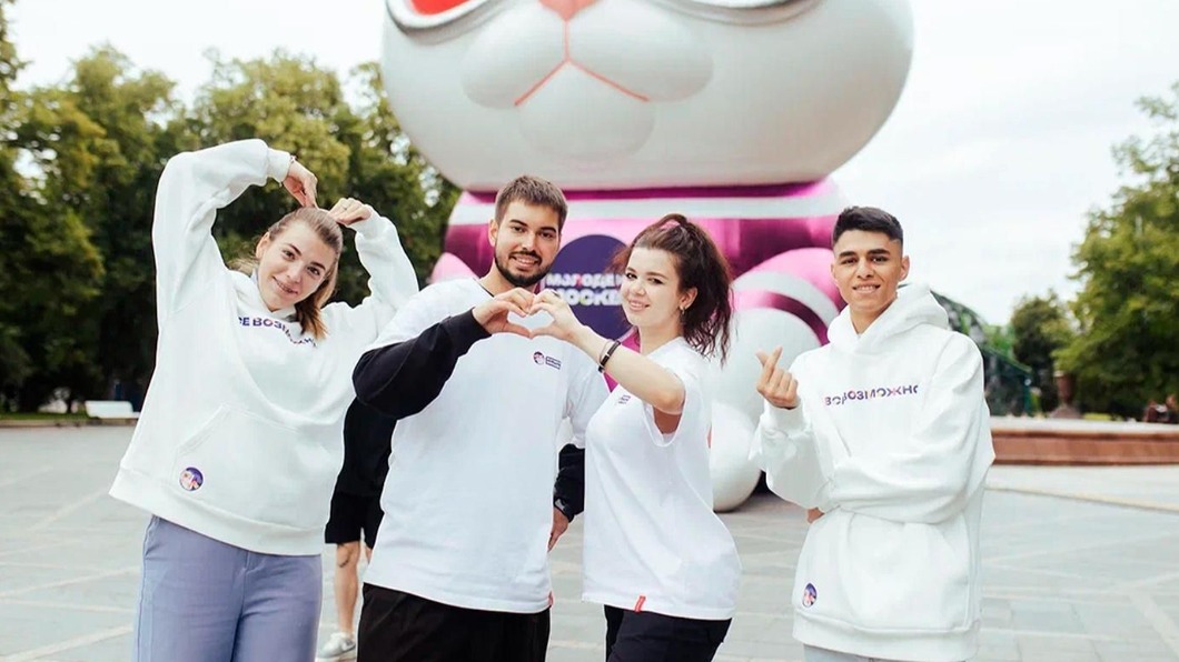 Фестиваль «Молодежная точка» проходит на Болотной площади до 14 сентября