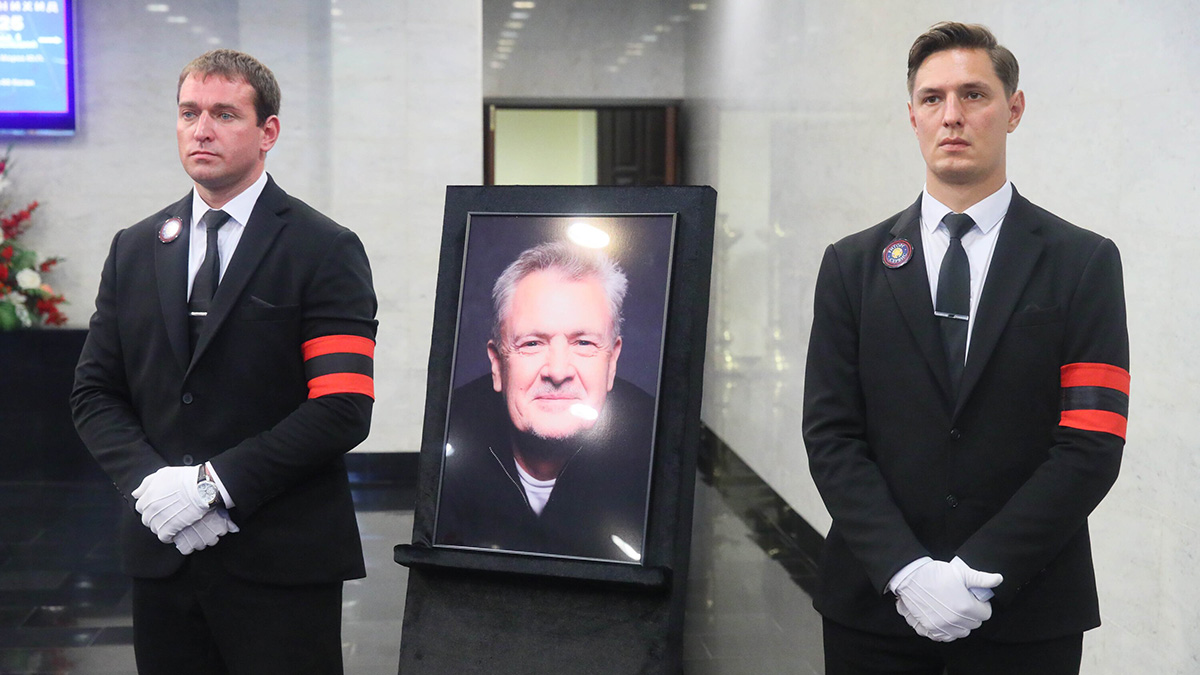 Юрия Мороза похоронили на Ваганьковском кладбище