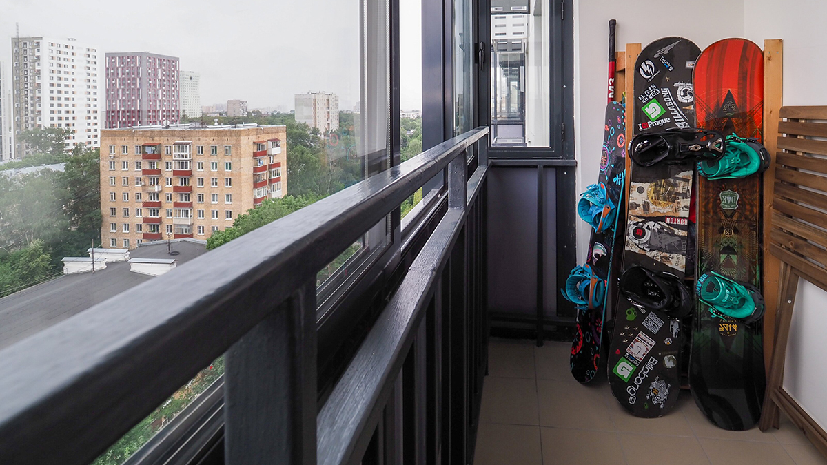 Россиян предупредили о штрафах за захламленный балкон