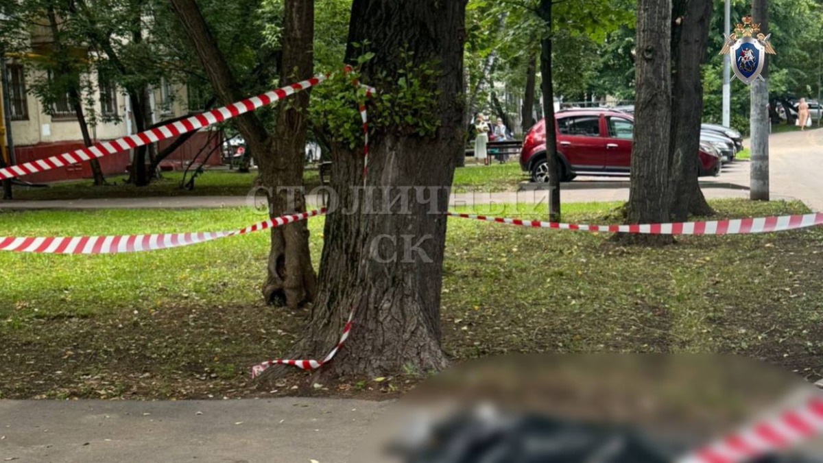 Тело мужчины с ранением шеи нашли на Волгоградском проспекте