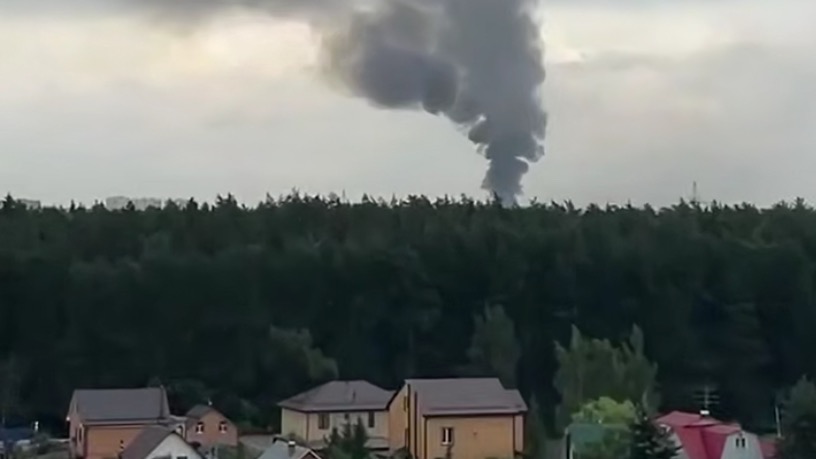 Молния ударила в частный дом в микрорайоне Востряково в Домодедове