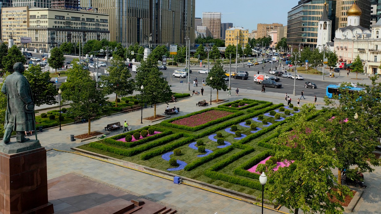 Город и бизнес подарили москвичам площадки фестиваля «Сады и цветы»