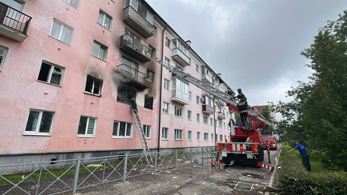 Взрыв бытового газа произошел в квартире жилого дома в Великих Луках