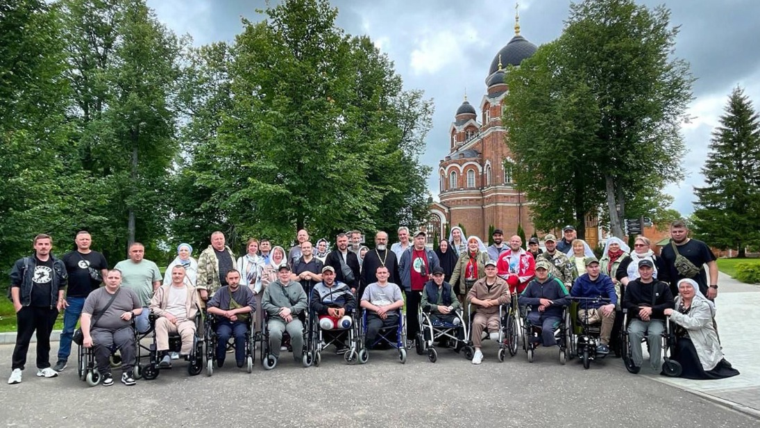 Около 600 ветеранов СВО вместе с семьями посетили бесплатные экскурсии по Москве