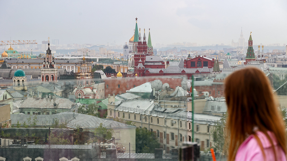 Сначала маску на себя: как благотворительные организации Москвы учат заботиться о себе