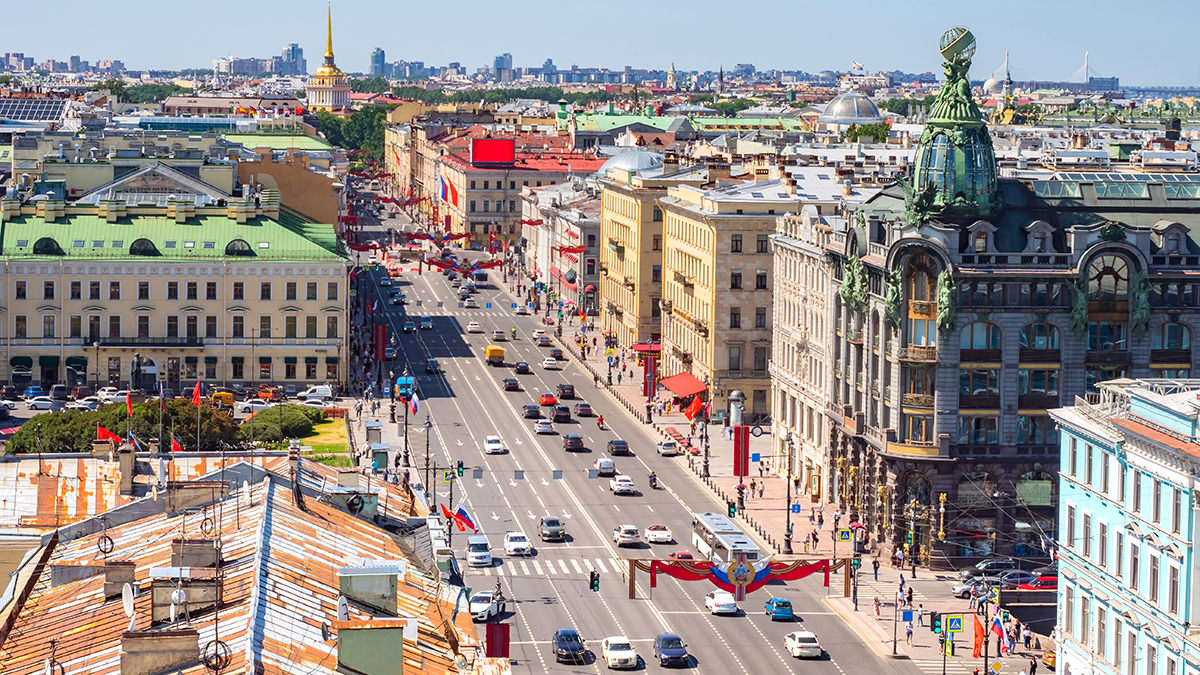 Shot: Обрушение произошло в жилом доме в центре Санкт-Петербурга, есть погибший