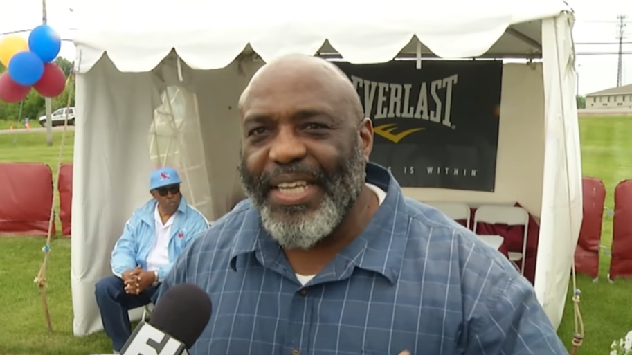 Боровшийся с деменцией экс-чемпион мира по боксу Кави умер в 72 года