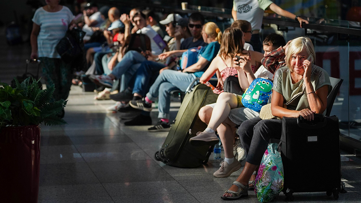 В ОП рассказали, как сохранить изъятые на досмотре в аэропорту вещи