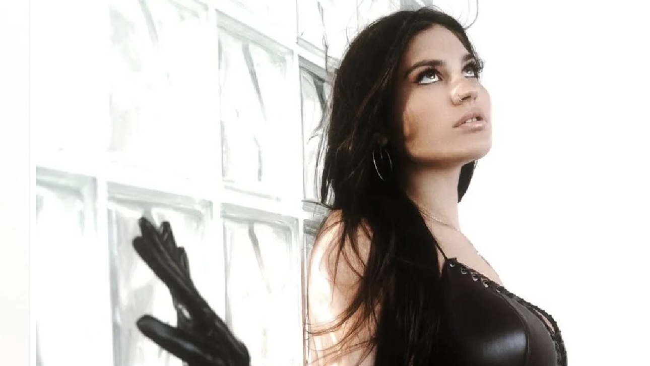 Внучка Боярского ответила на слухи о съемках в фильмах для взрослых