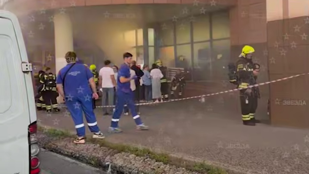 Торговый центр загорелся в Новой Москве