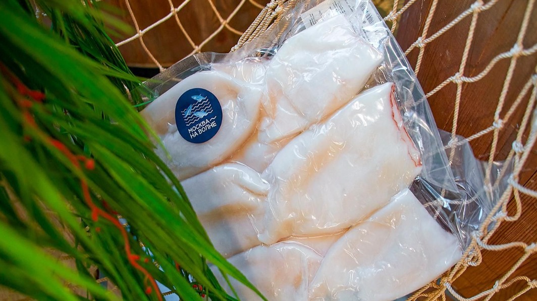 На рыбных рынках «Москва — на волне» начался сезон командорского кальмара