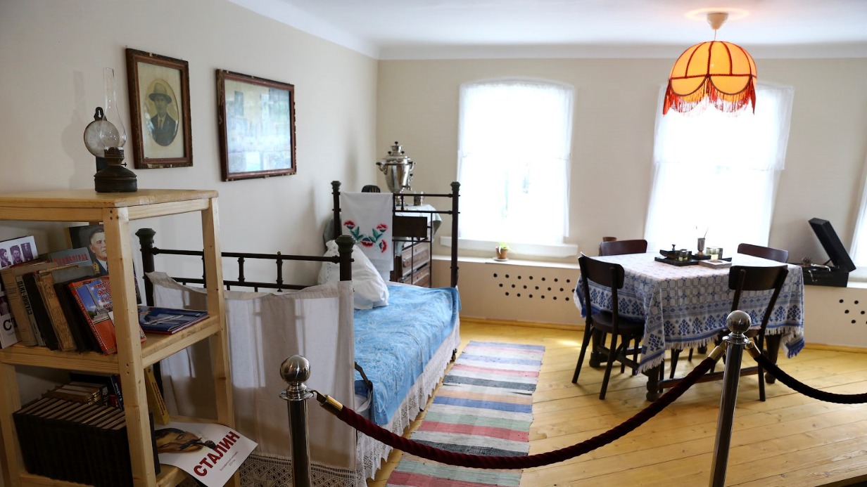 В самых популярных отраслях промышленности занято 228 тысяч специалистов