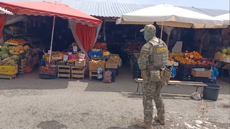 Двух жительниц Кубани задержали за продажу чачи, от которой умерли трое туристов 