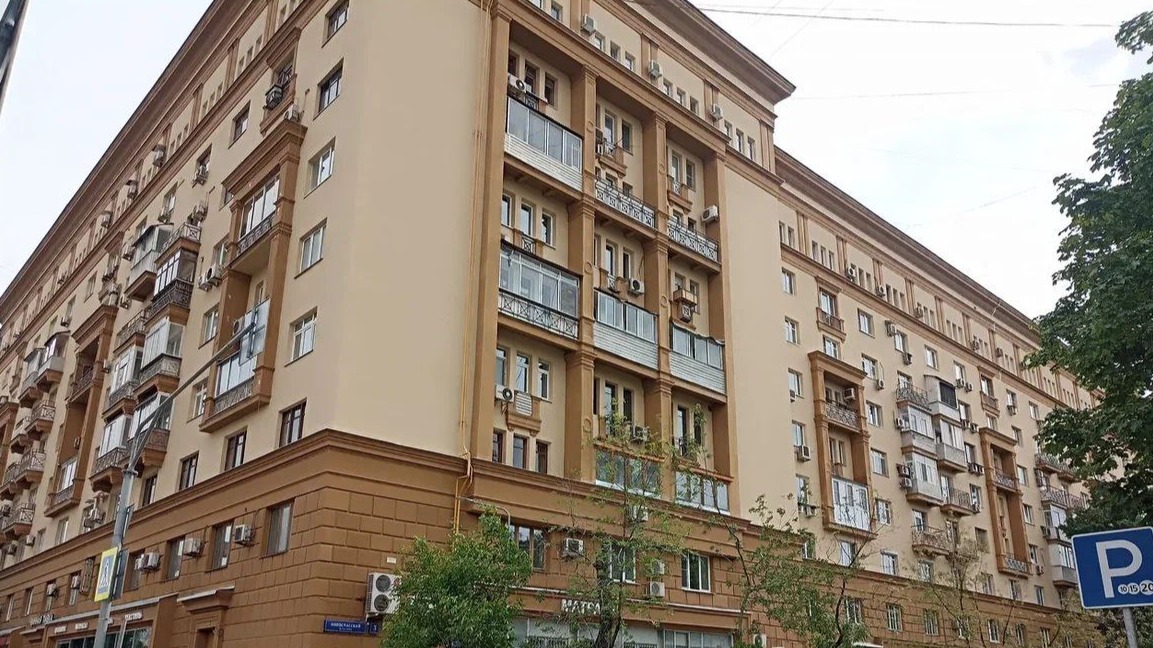 Инвесторы могут приобрести на торгах два крупных помещения в ЦАО