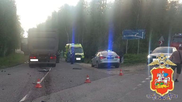 Три человека погибли в результате ДТП с грузовиком в Подмосковье