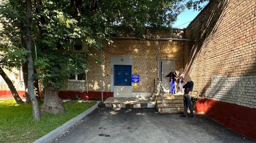 Около пяти миллионов рублей похитили при ограблении отделения почты в Москве