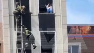 Baza: Спасателя МЧС госпитализировали после падения на соревнованиях в Петербурге